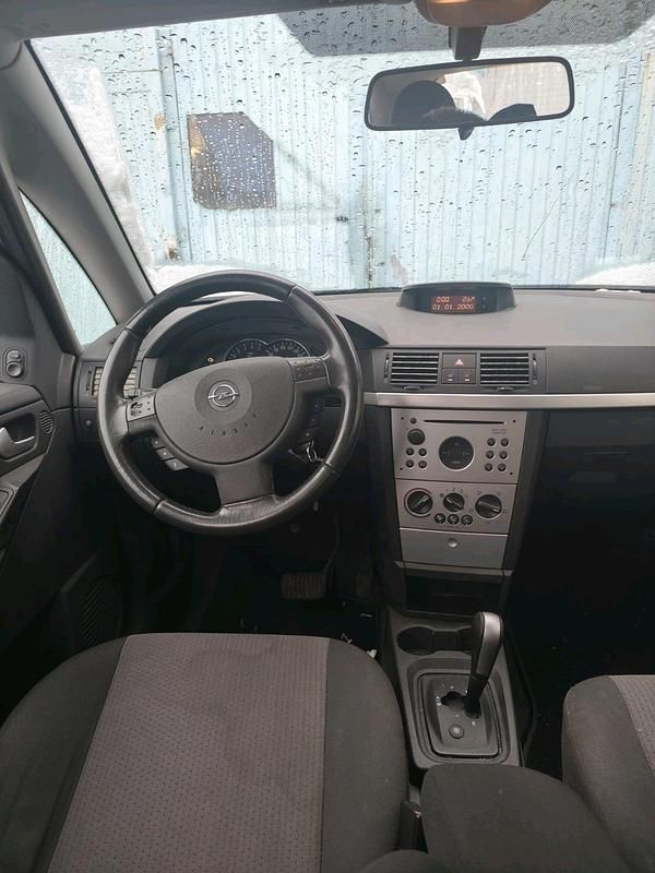 Gebraucht Opel Meriva 90 PS (66 kW) 2004 Andere farben Van / Kleinbus