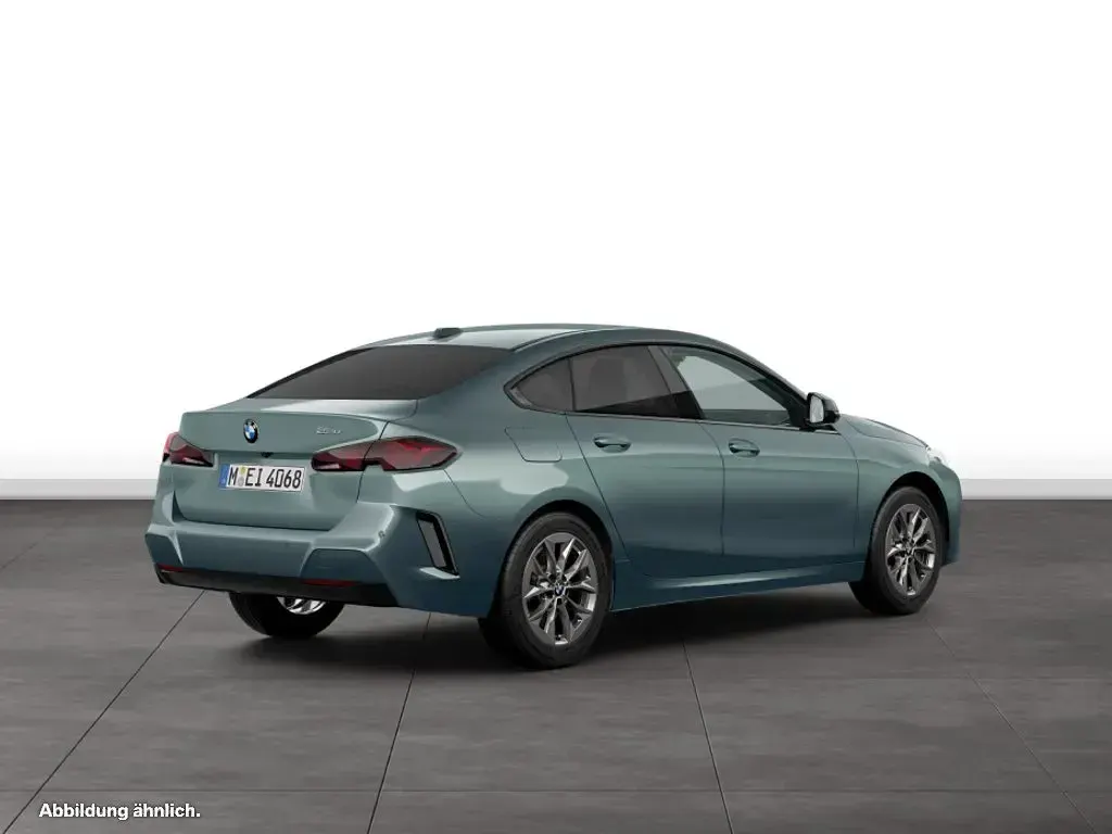 Gebraucht BMW 220 156 PS (114 kW) 2025 Cape york grün metallic Coupé