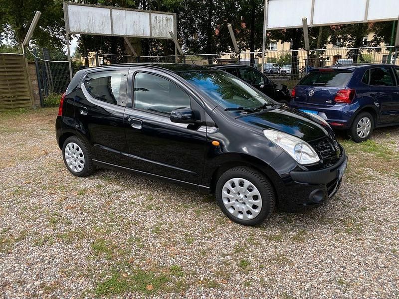 Schwarz Gebraucht 2009 Nissan Pixo Acenta Kleinwagen | 3.990 € (Fairer Preis) - Bild 1/4