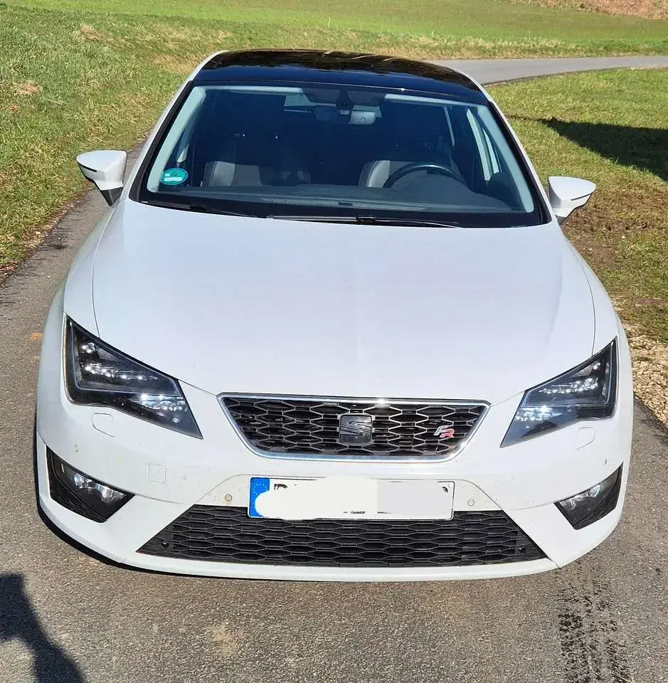 Second-hand Seat Leon 179 CP (131 kW) 2016 Alb Berlinǎ