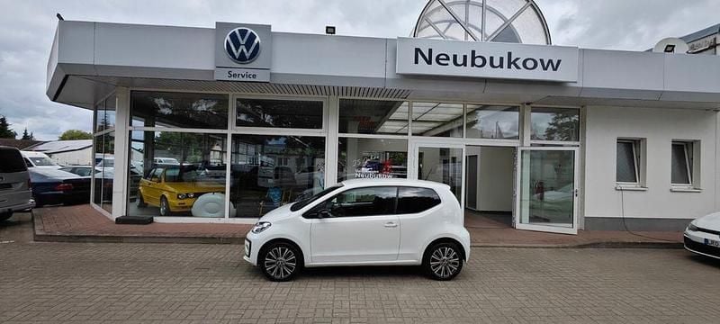 Weiß Gebraucht 2021 VW up! Active Kleinwagen | 11.880 € (Fairer Preis) - Bild 1/4