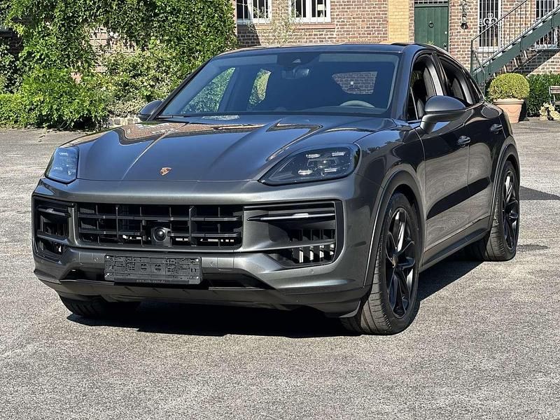 Gebraucht Porsche Cayenne Coupe 354 PS (260 kW) 2024 Quarzitgraumetallic Coupé