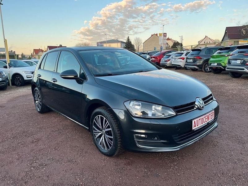 Grau Gebraucht 2016 VW Golf Allstar Limousine | 13.500 € (Guter Preis) - Bild 1/4