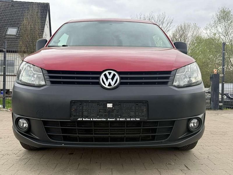 Second-hand VW Caddy 102 CP (75 kW) 2013 Roșu Monovolum