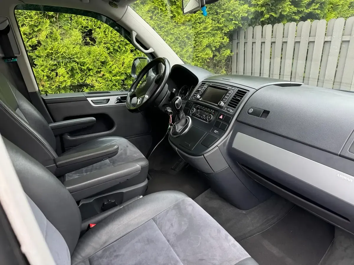 Gebraucht VW Multivan 180 PS (132 kW) 2014 Andere farben Van / Kleinbus