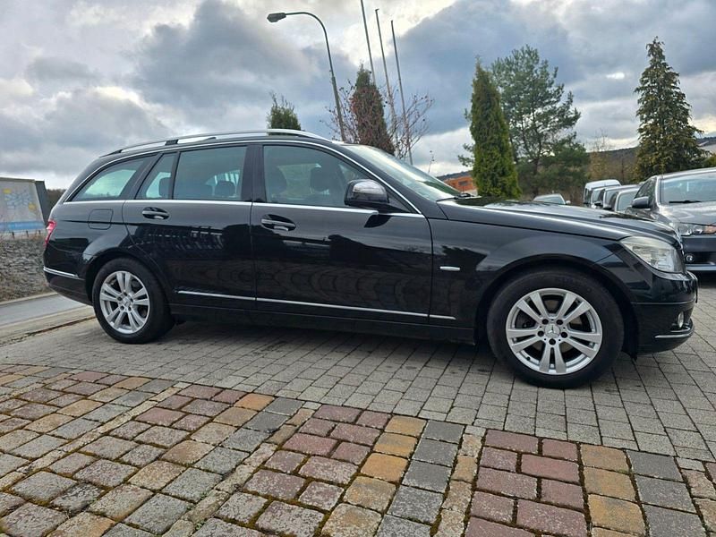 Gebraucht Mercedes C180 156 PS (114 kW) 2008 Schwarz Kombi