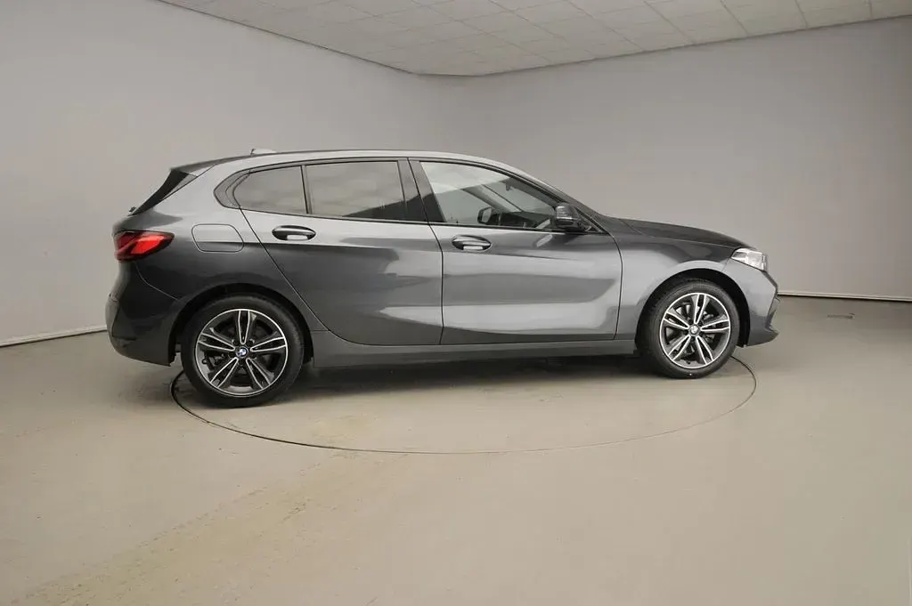 Gebraucht BMW 116 Sport Line 109 PS (80 kW) 2021 Grau Kleinwagen