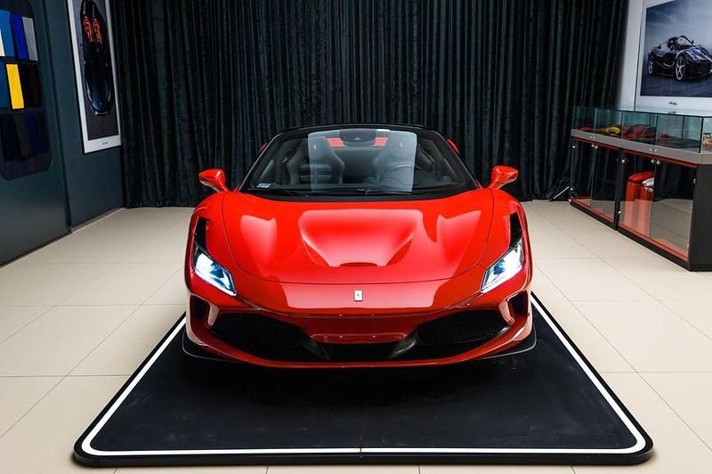 Gebraucht Ferrari F8 721 PS (530 kW) 2020 Rot Cabrio
