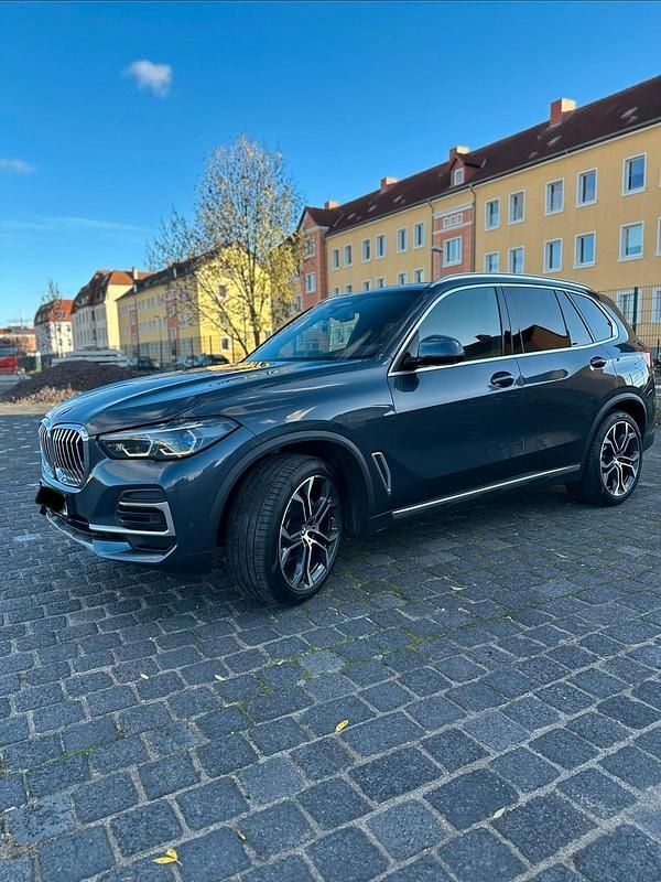 Gebraucht BMW X5 Efficient Dynamics 286 PS (210 kW) 2022 Grau SUV