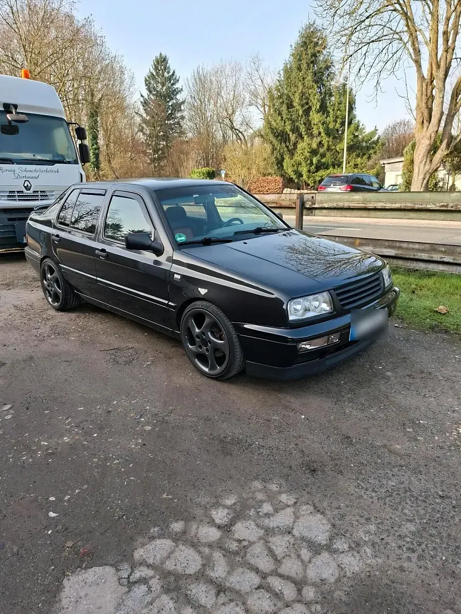Second-hand VW Vento 174 CP (127 kW) 1994 Berlinǎ