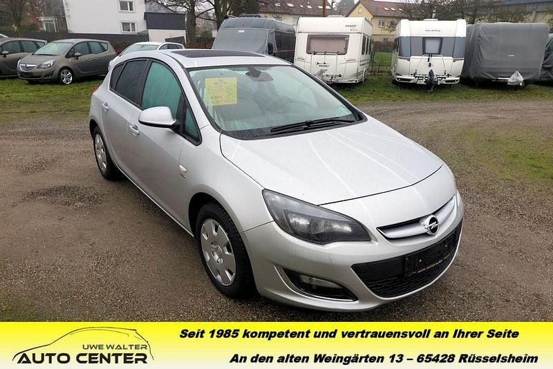 Silber Gebraucht 2013 Opel Astra Active Limousine | 8.490 € (Fairer Preis) - Bild 1/4