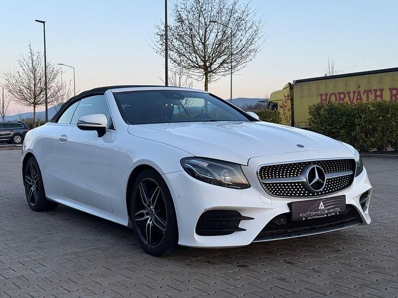 Weiß Gebraucht 2018 Mercedes E220 AMG line Cabrio | 27.490 € (Fairer Preis) - Bild 1/4