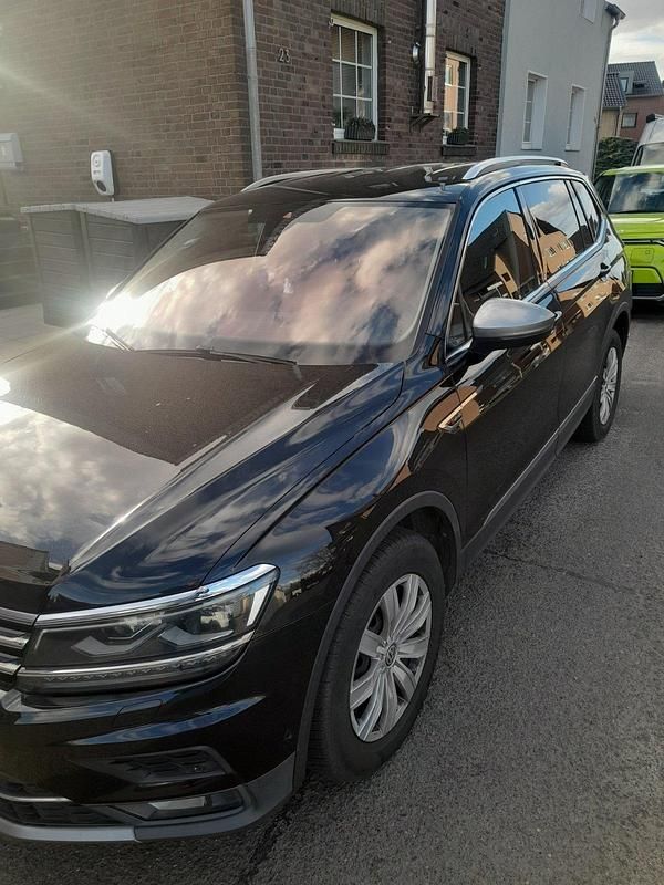 Gebraucht VW Tiguan Allspace Business 239 PS (175 kW) 2018 Schwarz SUV