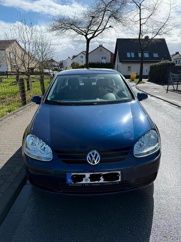 Gebraucht VW Golf V 75 PS (55 kW) 2005 Blau Kleinwagen