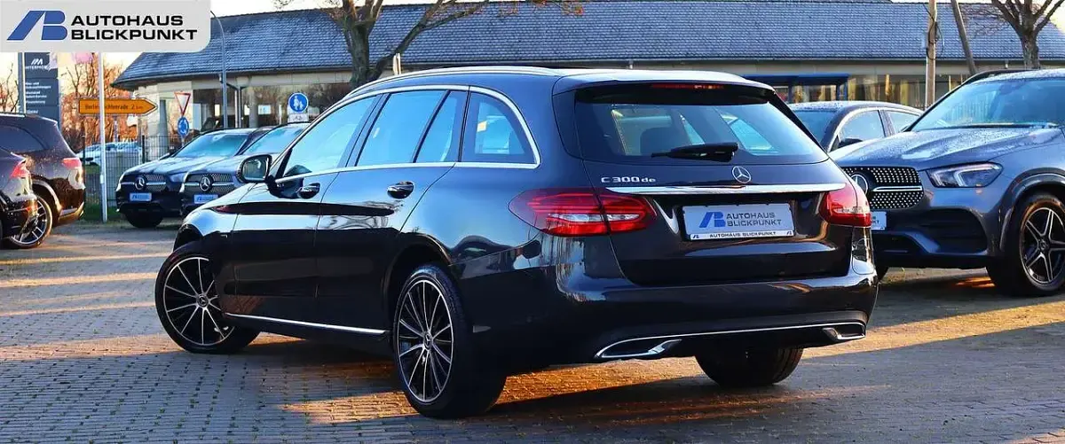 Gebraucht Mercedes C300e 306 PS (225 kW) 2020 Grafitgrau (metallic) Kombi