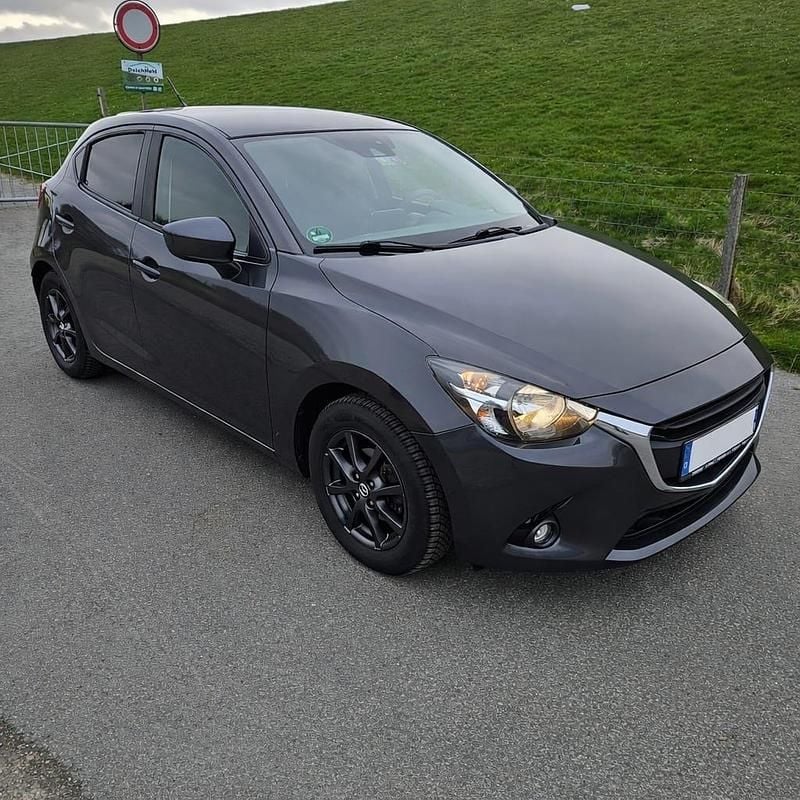 Gebraucht Mazda 2 Exclusive-Line 105 PS (77 kW) 2016 Grau Kleinwagen