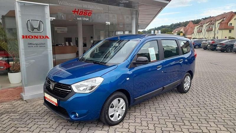 Adriablau metallic Gebraucht 2021 Dacia Lodgy Comfort Van / Kleinbus | 14.995 € (Fairer Preis) - Bild 1/4