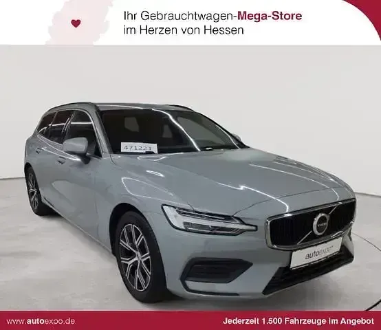Gebraucht Volvo V60 Core 197 PS (144 kW) 2023 Kombi