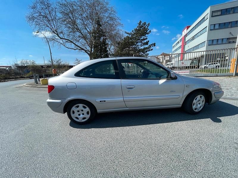 Second-hand Citroën Xsara 60 CP (44 kW) 2000 Argintiu Hatchback