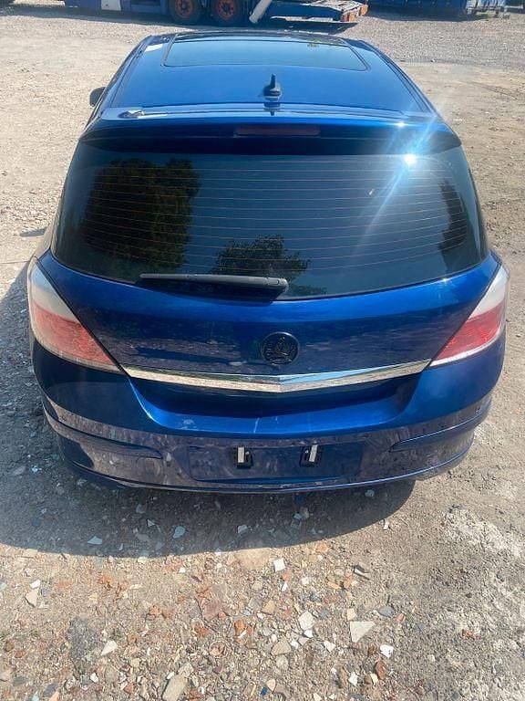 Gebraucht Opel Astra Sport 179 PS (131 kW) 2006 Blau Limousine