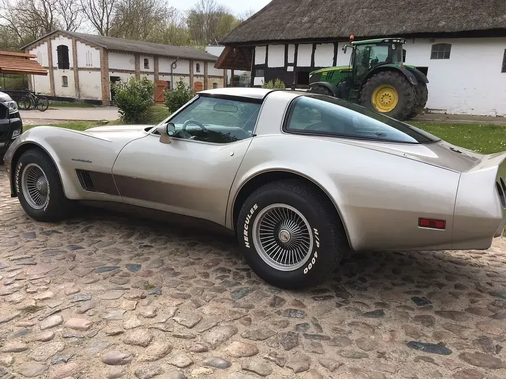 Gebraucht Corvette C3 201 PS (147 kW) 1982 Silber Cabrio