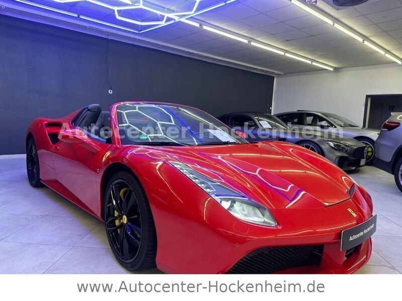 Rosso corsa Gebraucht 2018 Ferrari 488 Cabrio | 239.999 € (Teuer) - Bild 1/4