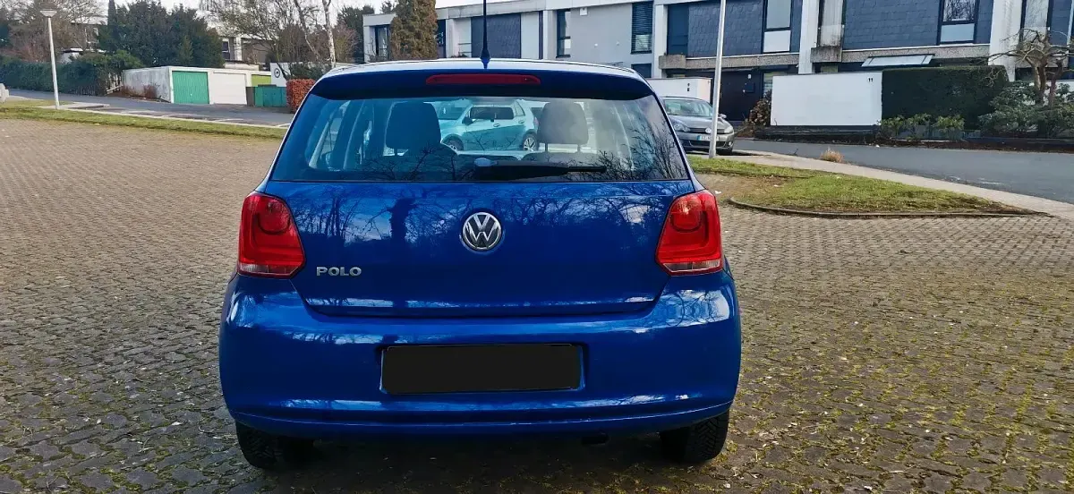 Gebraucht VW Polo 70 PS (51 kW) 2011 Blau Kleinwagen