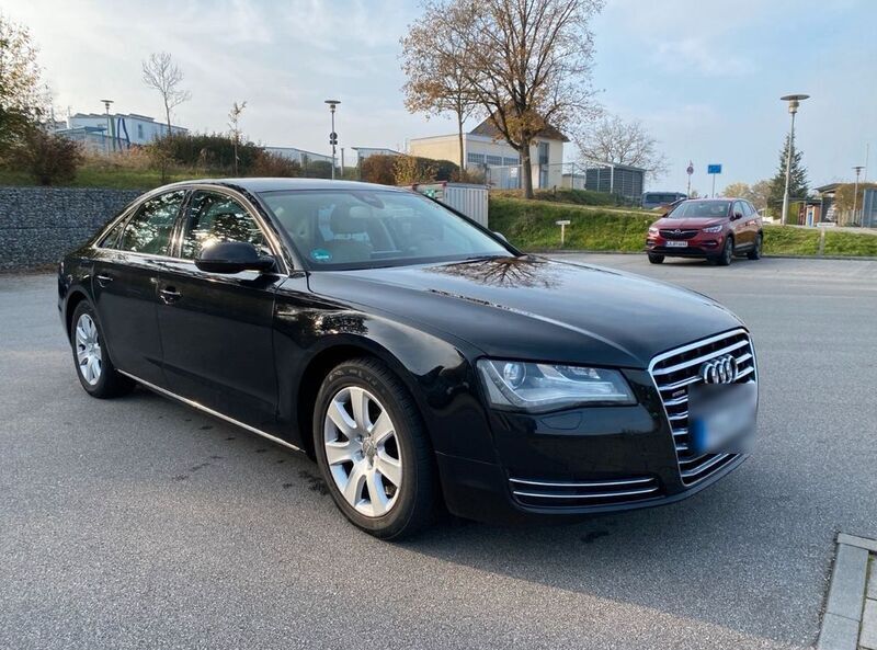 Schwarz Gebraucht 2010 Audi A8 Prestige Limousine | 14.900 € - Bild 1/4