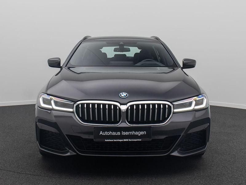 Gebraucht BMW 530e M Sport 292 PS (214 kW) 2023 Schwarz Limousine
