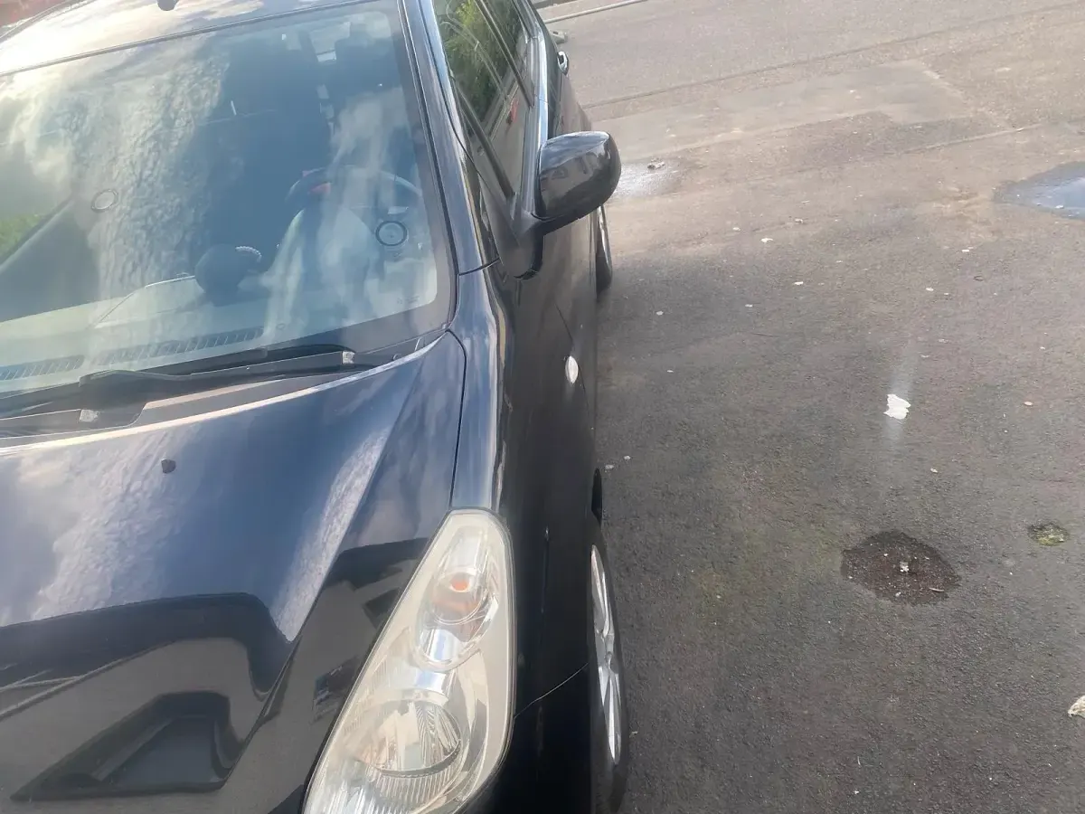Gebraucht Suzuki Splash 86 PS (63 kW) 2010 Schwarz Kleinwagen