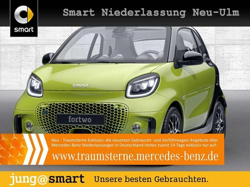 Grün Gebraucht 2021 Smart ForTwo Electric Drive Pulse Coupé | 12.890 € (Fairer Preis) - Bild 1/3