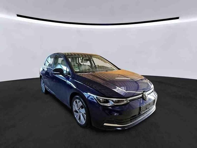 Gebraucht VW Golf VIII Style 150 PS (110 kW) 2022 Blau Limousine