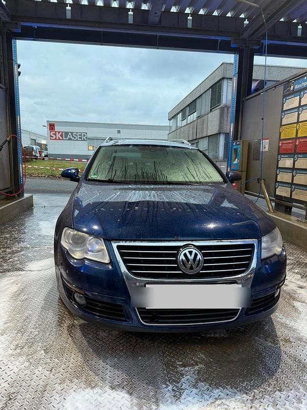 Blau Gebraucht 2011 VW Golf VI Kleinwagen | 3.000 € (Guter Preis) - Bild 1/4