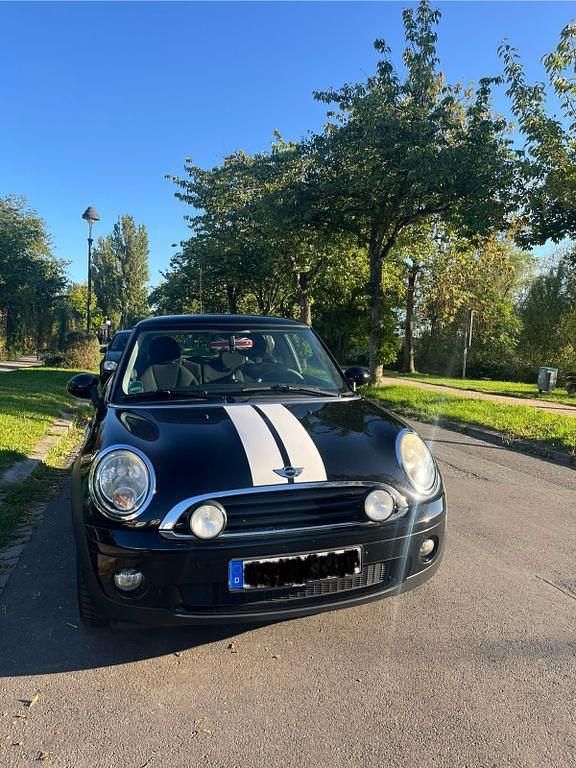 Schwarz Gebraucht 2010 Mini ONE Kleinwagen | 3.999 € (Fairer Preis) - Bild 1/4