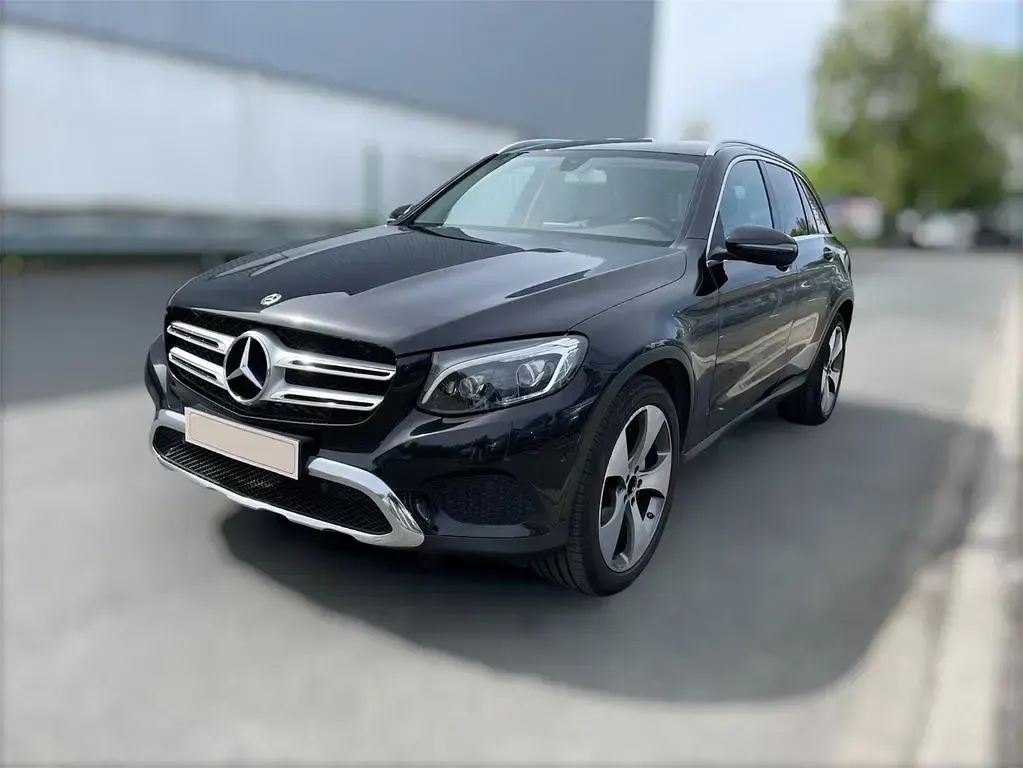 Second-hand Mercedes GLC220 170 CP (125 kW) 2017 Negru SUV