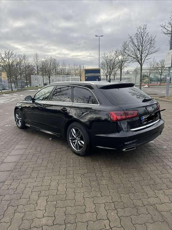 Gebraucht Audi A6 Ambiente 218 PS (160 kW) 2016 Schwarz Kombi