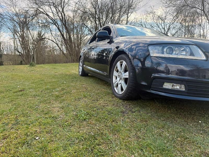 Używany Audi A6 Ambiente 190 KM (139 kW) 2010 Czarny Kombi