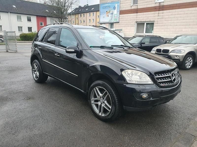 Gebraucht Mercedes ML320 224 PS (164 kW) 2006 SUV