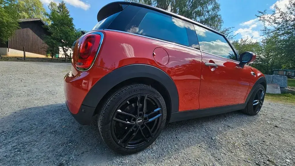 Gebraucht Mini ONE 102 PS (75 kW) 2021 Orange Kleinwagen