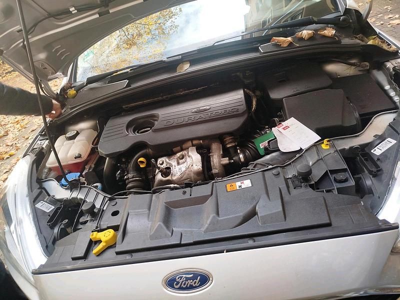 Usata Ford Focus 2015 Grigio Station wagon