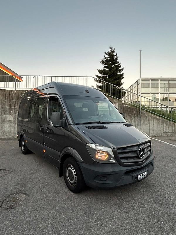 Gebraucht Mercedes Sprinter 105 PS (77 kW) 2018 Grau Van