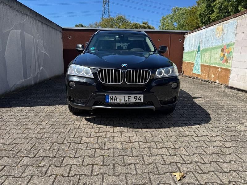 Schwarz Gebraucht 2013 BMW X3 Sport Line SUV | 15.999 € (Etwas zu teuer) - Bild 1/4