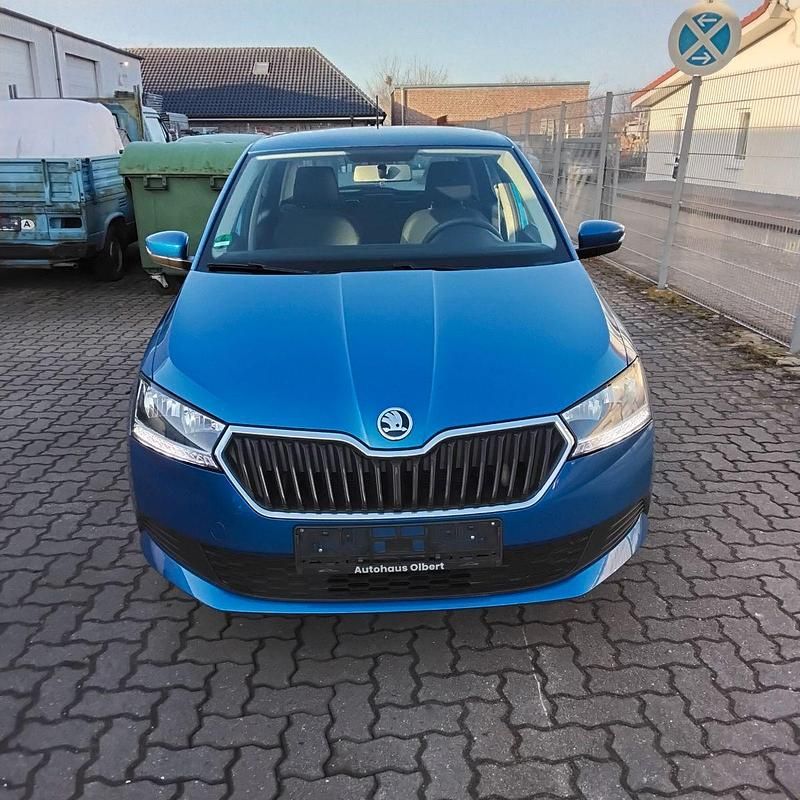 Blau Gebraucht 2019 Skoda Fabia Cool Plus Kleinwagen | 9.650 € (Fairer Preis) - Bild 1/4