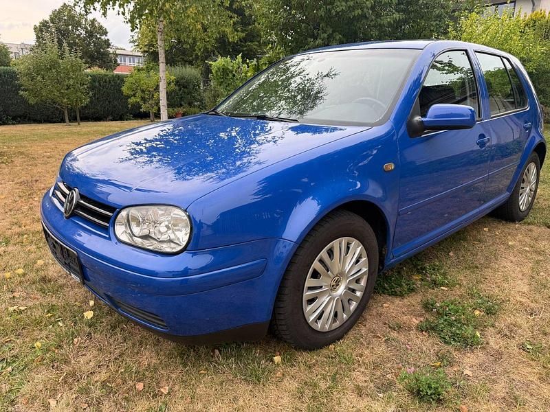 Blau Gebraucht 2000 VW Golf IV Highline Kleinwagen | 1.590 € (Guter Preis) - Bild 1/4