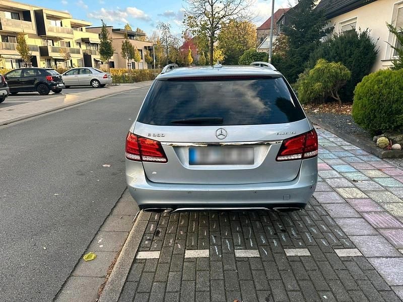 Usata Mercedes E350 252 CV (185 kW) 2014 Grigio Station wagon