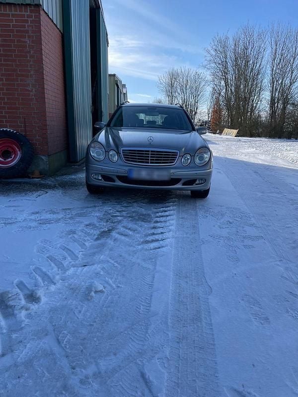 Gebraucht Mercedes E350 Elegance 272 PS (200 kW) 2005 Silber Kombi