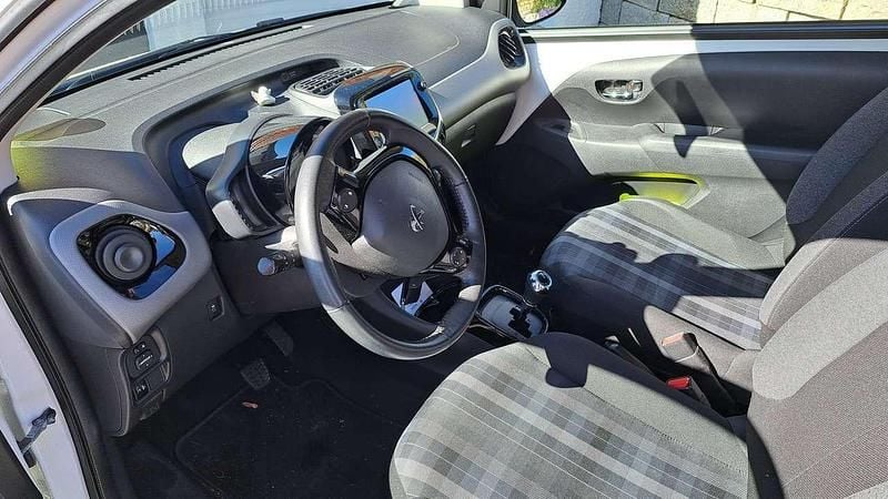 Gebraucht Peugeot 108 Allure 72 PS (52 kW) 2019 Weiß Limousine