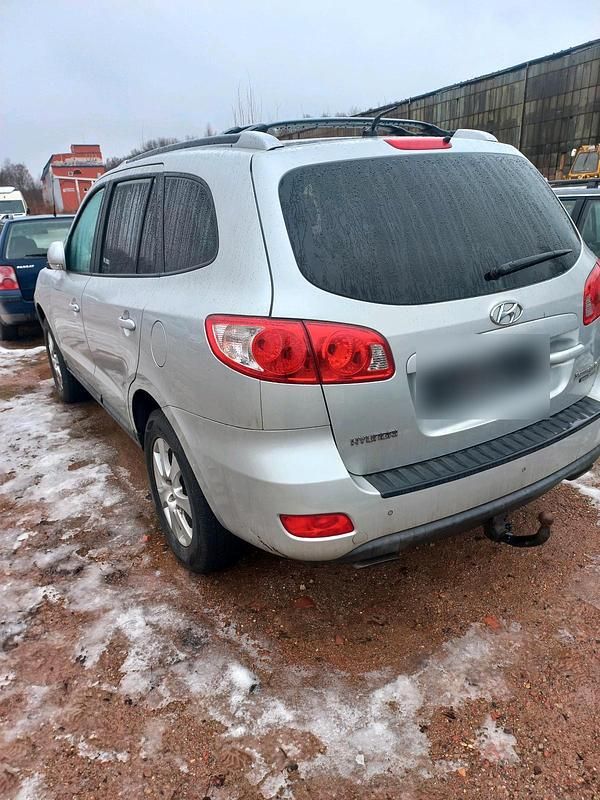 Gebraucht Hyundai Santa Fe 155 PS (114 kW) 2009 Silber SUV