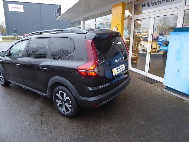 Gebraucht Dacia Jogger Extreme 101 PS (74 kW) 2023 Schwarz Van / Kleinbus