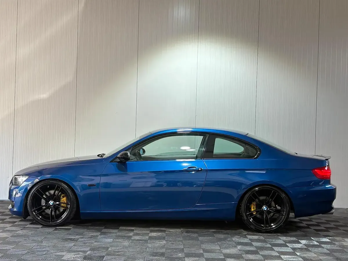 Używany BMW 325 218 KM (160 kW) 2007 Niebieski Coupe